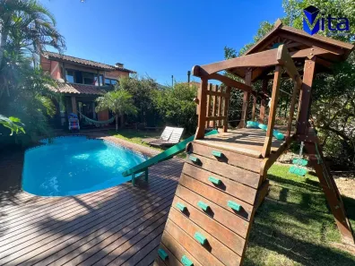 Casa de Condomínio com 3 Quartos à venda, 153m² no Cachoeira do Bom Jesus, Florianópolis