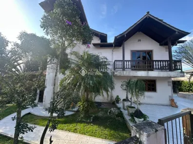 Casa com 4 Quartos à venda, 210m² no Aririú, Palhoça
