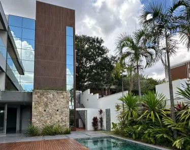 Casa de Condomínio com 4 Quartos à venda, 409m² no Morada da Colina, Uberlândia