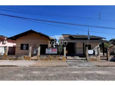 Casa com 4 Quartos à venda, 250m² no Gasparinho, Gaspar