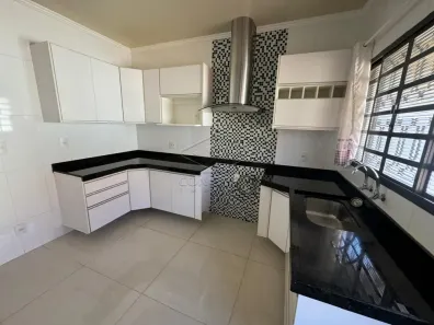 Casa com 2 Quartos à venda, 250m² no Chácara Nunes, Jaú