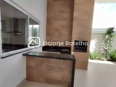 Casa de Condomínio com 3 Quartos para alugar, 184m² no Granada, Uberlândia