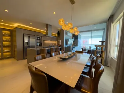 Apartamento com 4 Quartos à venda, 197m² no Meia Praia, Itapema