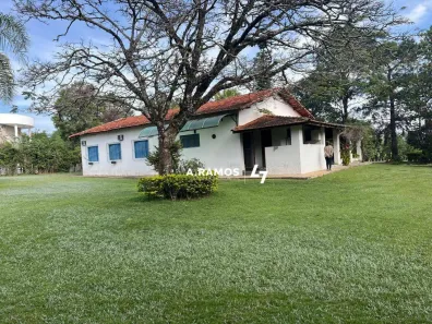 Fazenda/Sítio com 4 Quartos à venda, 300m² no Avecuia, Porto Feliz