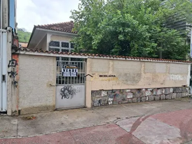 Casa com 2 Quartos à venda, 400m² no Vila Valqueire, Rio de Janeiro
