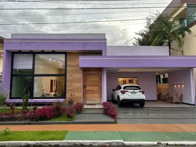 Casa com 4 Quartos para alugar, 400m² no Parque Verde, Belém