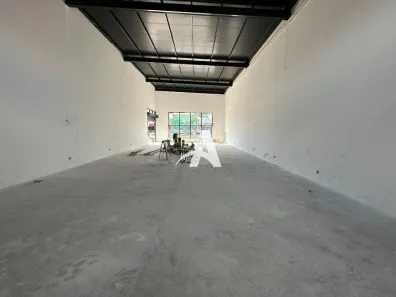 Sala Comercial para alugar, 234m² no Novo Mundo, Uberlândia