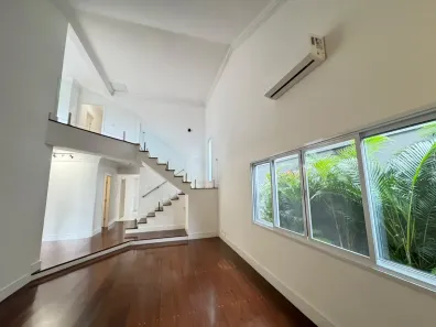 Casa de Condomínio com 4 Quartos para alugar, 360m² no Alphaville, Santana de Parnaíba