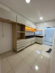 Casa de Condomínio com 2 Quartos para alugar, 60m² no Parque 10 de Novembro, Manaus