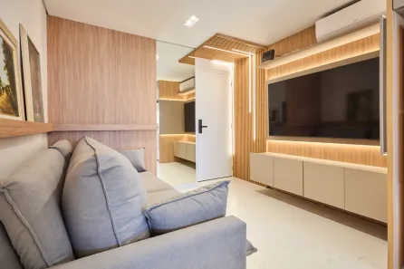 Apartamento com 2 Quartos para alugar, 67m² no Centro, Curitiba