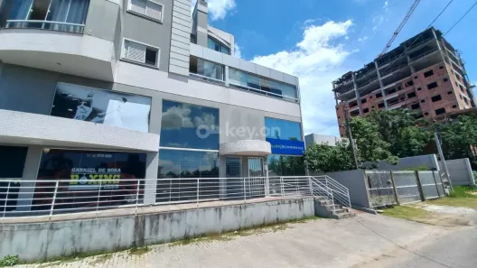 Sala Comercial para alugar, 121m² no Dehon, Tubarão