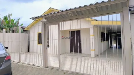 Sobrado com 4 Quartos à venda, 141m² no Harmonia, Canoas