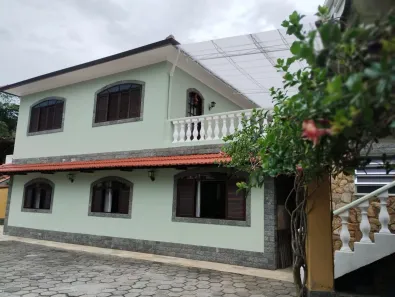 Casa com 1 Quarto à venda, 269m² no Bingen, Petrópolis