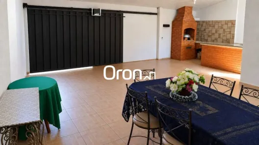 Casa com 3 Quartos à venda, 230m² no Vila Jardim Pompéia, Goiânia