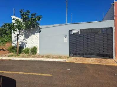 Casa com 3 Quartos à venda, 140m² no Jardim Oliveira, Rondonópolis