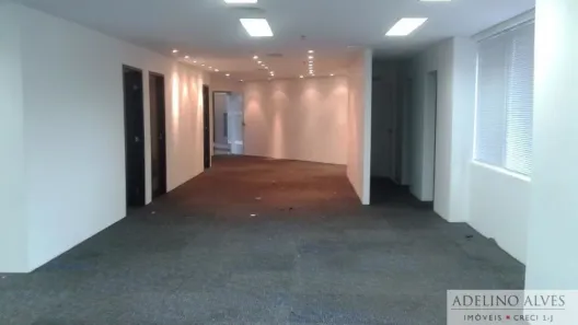 Imóvel Comercial para alugar, 223m² no Cidade Monções, São Paulo