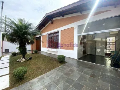Casa com 3 Quartos à venda, 200m² no Vila Liberdade, Jundiaí