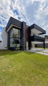 Casa de Condomínio com 3 Quartos para alugar, 350m² no Ponta Negra, Manaus