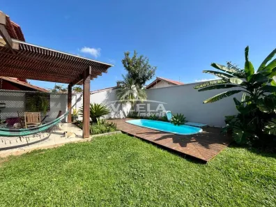 Sobrado com 4 Quartos à venda, 269m² no Pontal de Santa Marina, Caraguatatuba