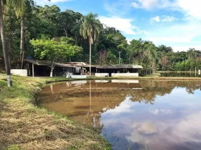 Fazenda/Sítio com 3 Quartos à venda, 304m² no Caputera, Sorocaba