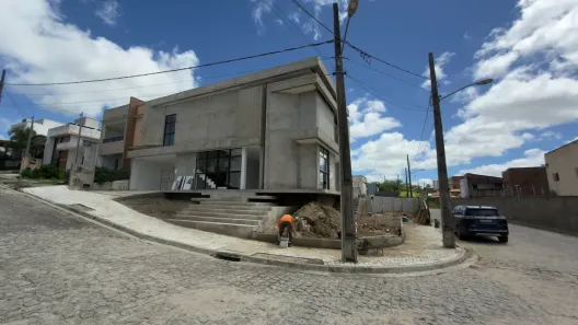 Casa de Condomínio com 4 Quartos à venda, 200m² no Serrotão, Campina Grande