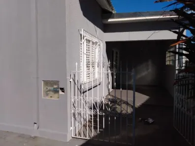 Casa com 2 Quartos para alugar, 132m² no Vila Xavier (Vila Xavier), Araraquara