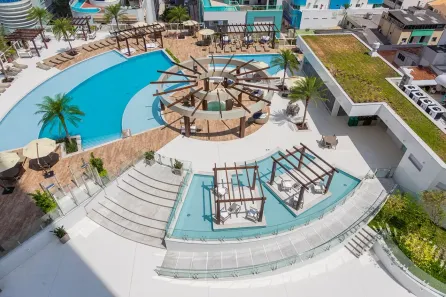 Apartamento com 3 Quartos para alugar, 183m² no Pioneiros, Balneário Camboriú