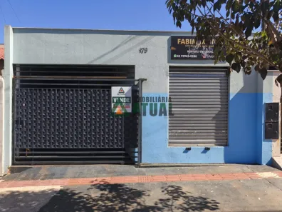 Casa com 2 Quartos à venda, 67m² no Colinas, Londrina