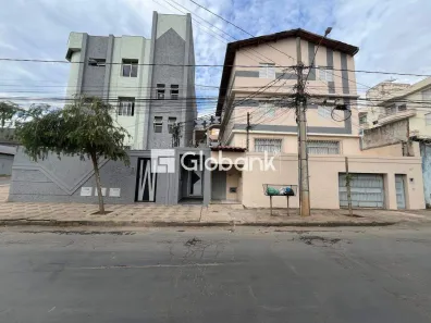 Apartamento com 2 Quartos para alugar, 50m² no São José, Montes Claros
