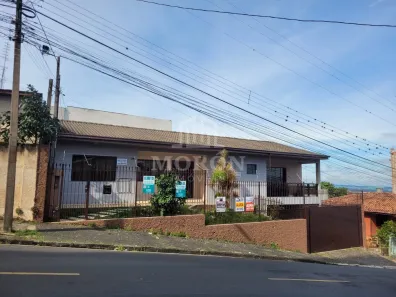 Casa com 3 Quartos à venda, 200m² no Centro, Ponta Grossa