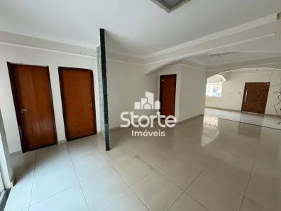 Casa com 3 Quartos à venda, 280m² no Tibery, Uberlândia