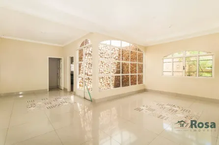 Casa com 4 Quartos para venda ou aluguel, 329m² no Santa Rosa, Cuiabá