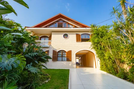 Sobrado com 5 Quartos à venda, 302m² no Boa Vista, Curitiba