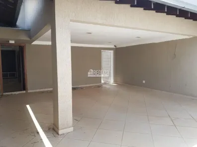 Casa com 4 Quartos à venda, 320m² no Jardim do Lago, Uberaba