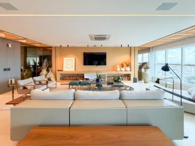 Apartamento com 3 Quartos à venda, 241m² no Zona 07, Maringá