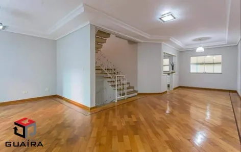 Sobrado com 3 Quartos para alugar, 250m² no Vila Gilda, Santo André