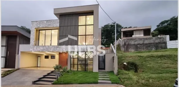 Sobrado com 4 Quartos à venda, 279m² no Jardins Nápoles, Senador Canedo