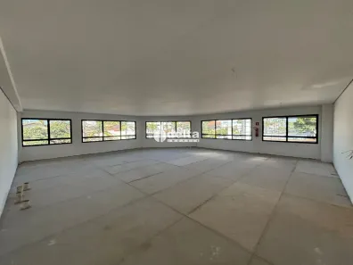 Ponto Comercial para alugar, 122m² no Jardim Karaíba, Uberlândia