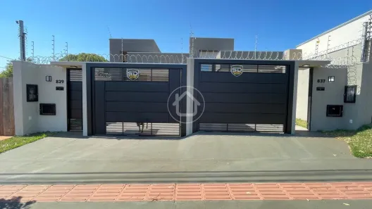 Casa com 3 Quartos à venda, 100m² no Vila Marcos Roberto, Campo Grande