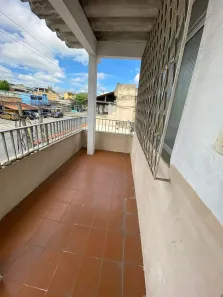 Casa com 3 Quartos à venda, 80m² no Bangu, Rio de Janeiro