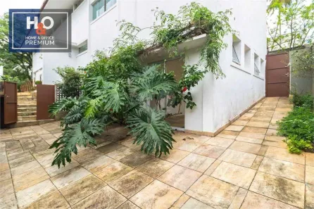 Casa com 4 Quartos para alugar, 330m² no Sumaré, São Paulo
