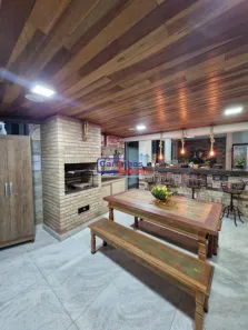 Casa com 3 Quartos à venda, 200m² no Petrópolis, Betim