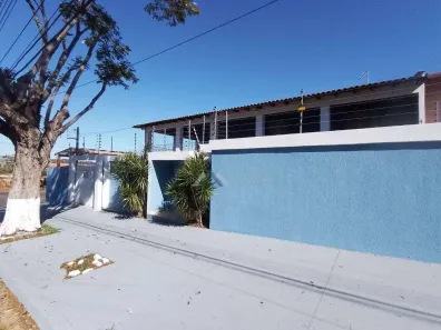 Imóvel Comercial com 4 Quartos para alugar, 460m² no Bancários, Londrina