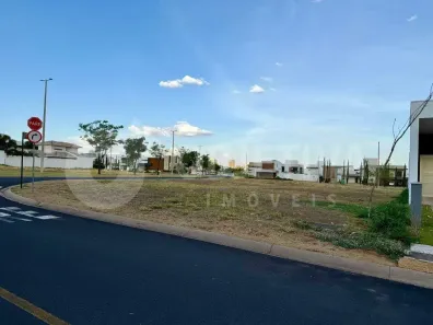 Lote/Terreno à venda, 596m² no Nova Uberlândia, Uberlândia