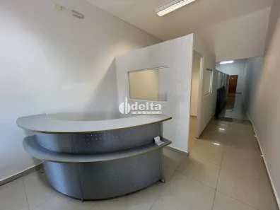 Ponto Comercial à venda, 90m² no Santa Mônica, Uberlândia