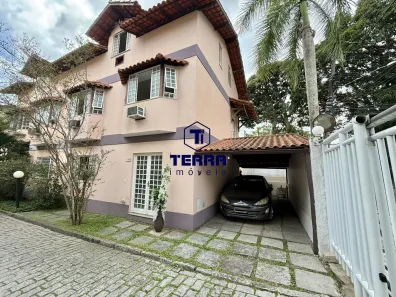 Casa de Condomínio com 4 Quartos à venda, 175m² no Maria Paula, Niterói