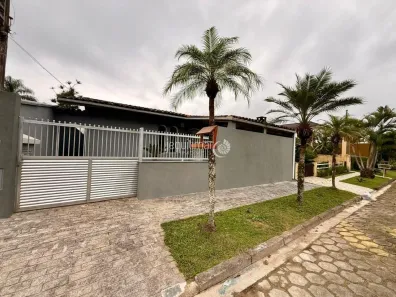 Casa de Condomínio com 4 Quartos à venda, 230m² no Balneário Praia do Pernambuco, Guarujá
