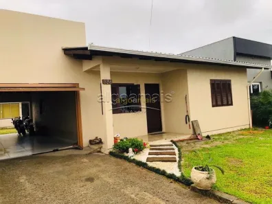 Casa com 3 Quartos à venda, 180m² no XANGRI-LÁ, Xangri-lá