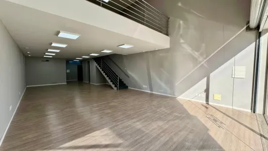 Ponto Comercial para alugar, 210m² no São Sebastião, Porto Alegre