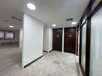 Sala Comercial para alugar, 252m² no Vila Olímpia, São Paulo